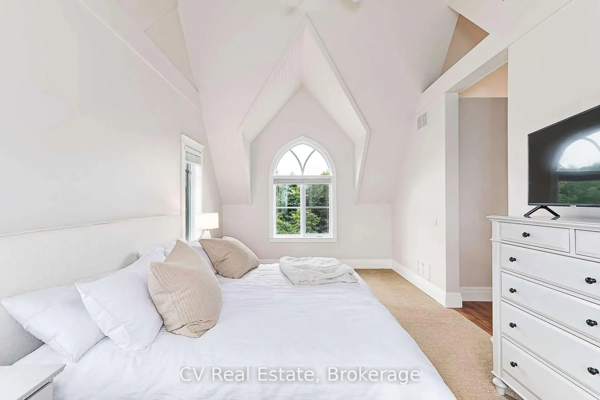 Photo 36 of 141 Snowbridge Way, Blue Mountains — HOMEH