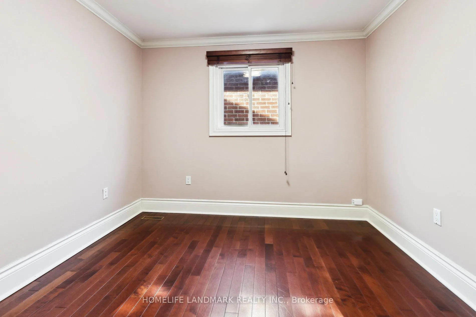 Photo 16 of 249 Charlton Avenue, Vaughan, Brownridge — HOMEH