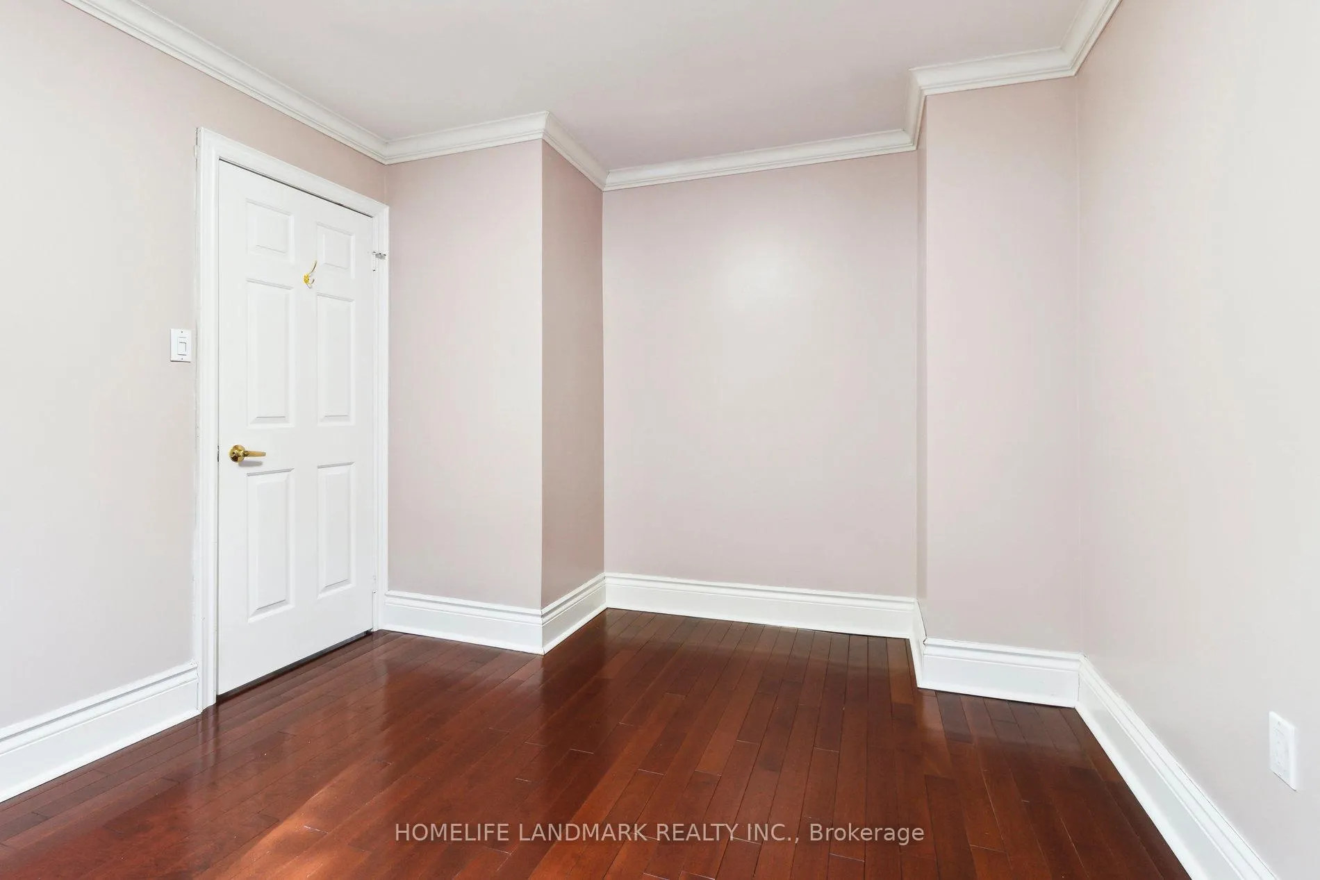 Photo 17 of 249 Charlton Avenue, Vaughan, Brownridge — HOMEH