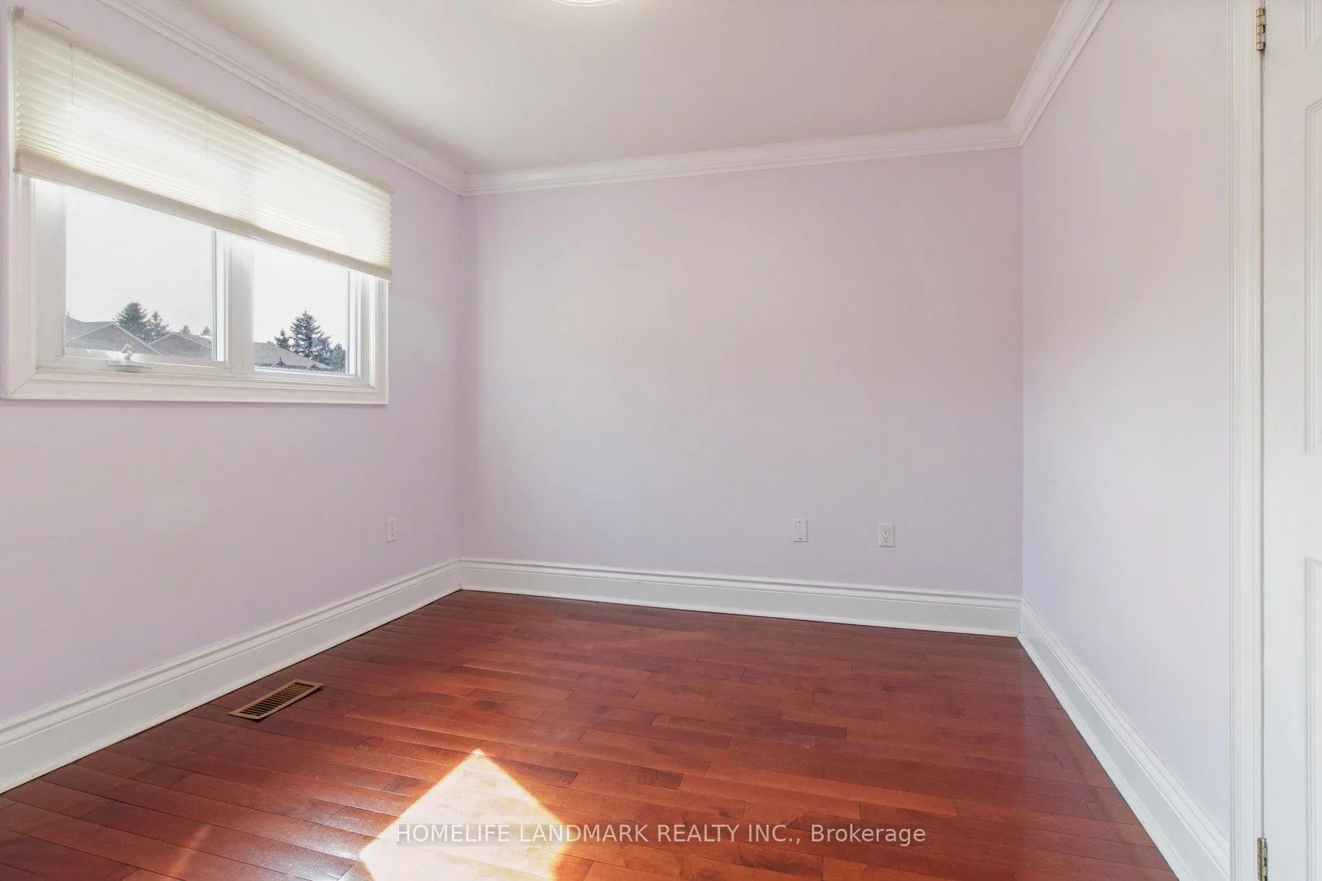 Photo 20 of 249 Charlton Avenue, Vaughan, Brownridge — HOMEH