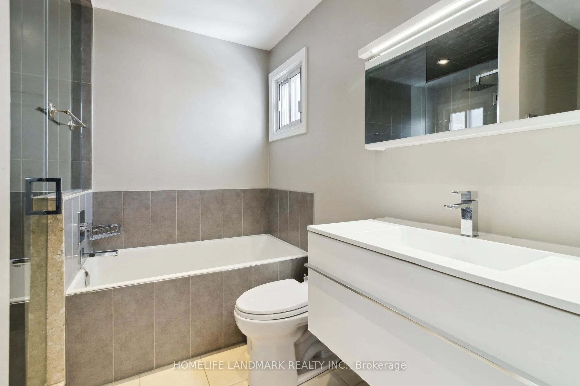 Photo 25 of 249 Charlton Avenue, Vaughan, Brownridge — HOMEH