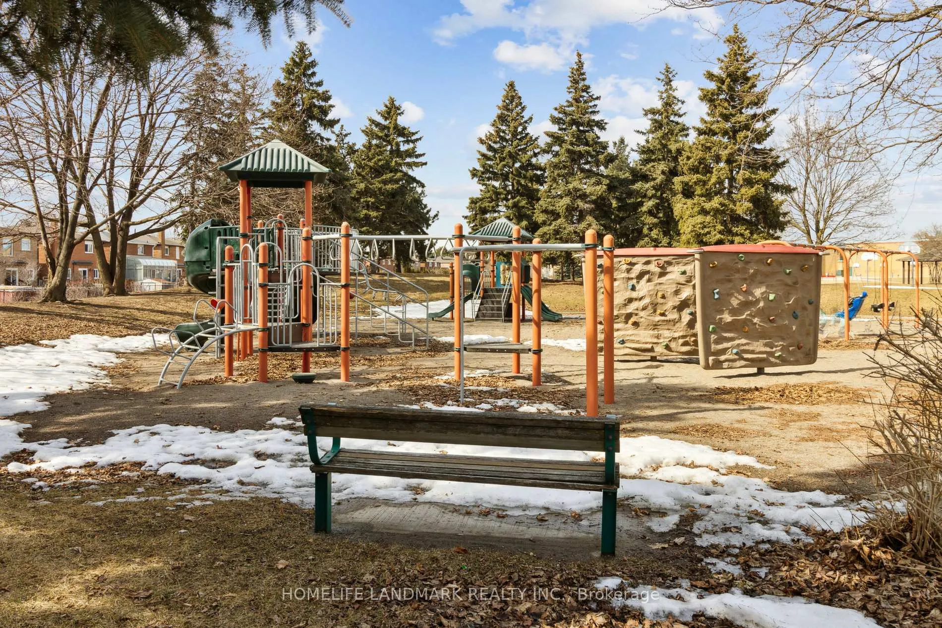 Photo 34 of 249 Charlton Avenue, Vaughan, Brownridge — HOMEH
