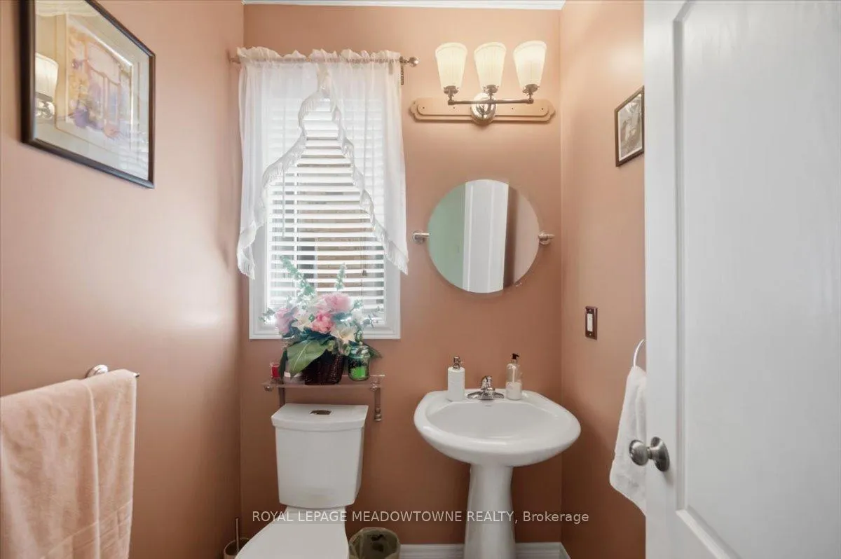 Photo 14 of 3 St Phillip Court, Whitby, Williamsburg — HOMEH