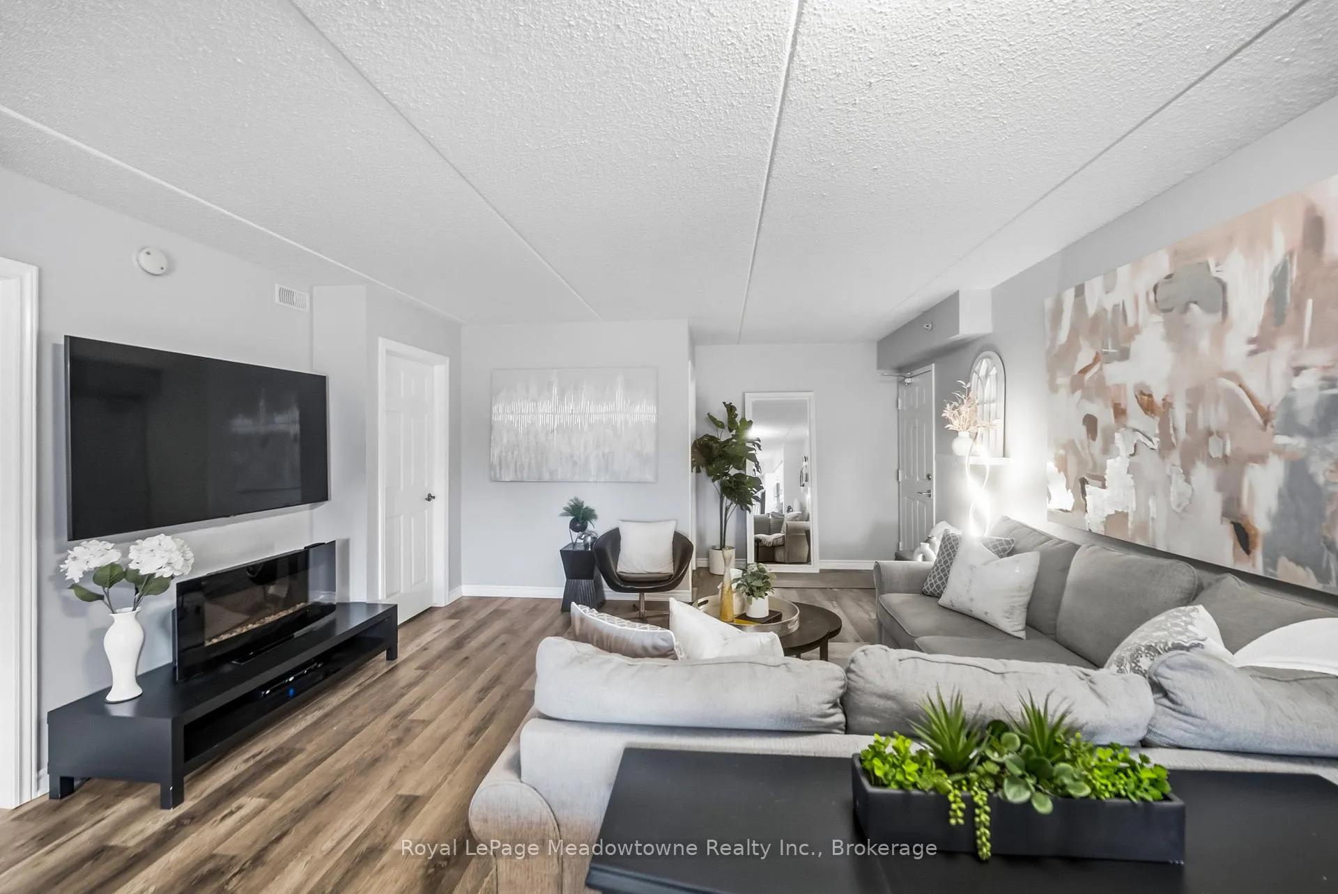 Photo 3 of Unit 205, 1483 Maple Avenue, Milton, Dempsey — HOMEH