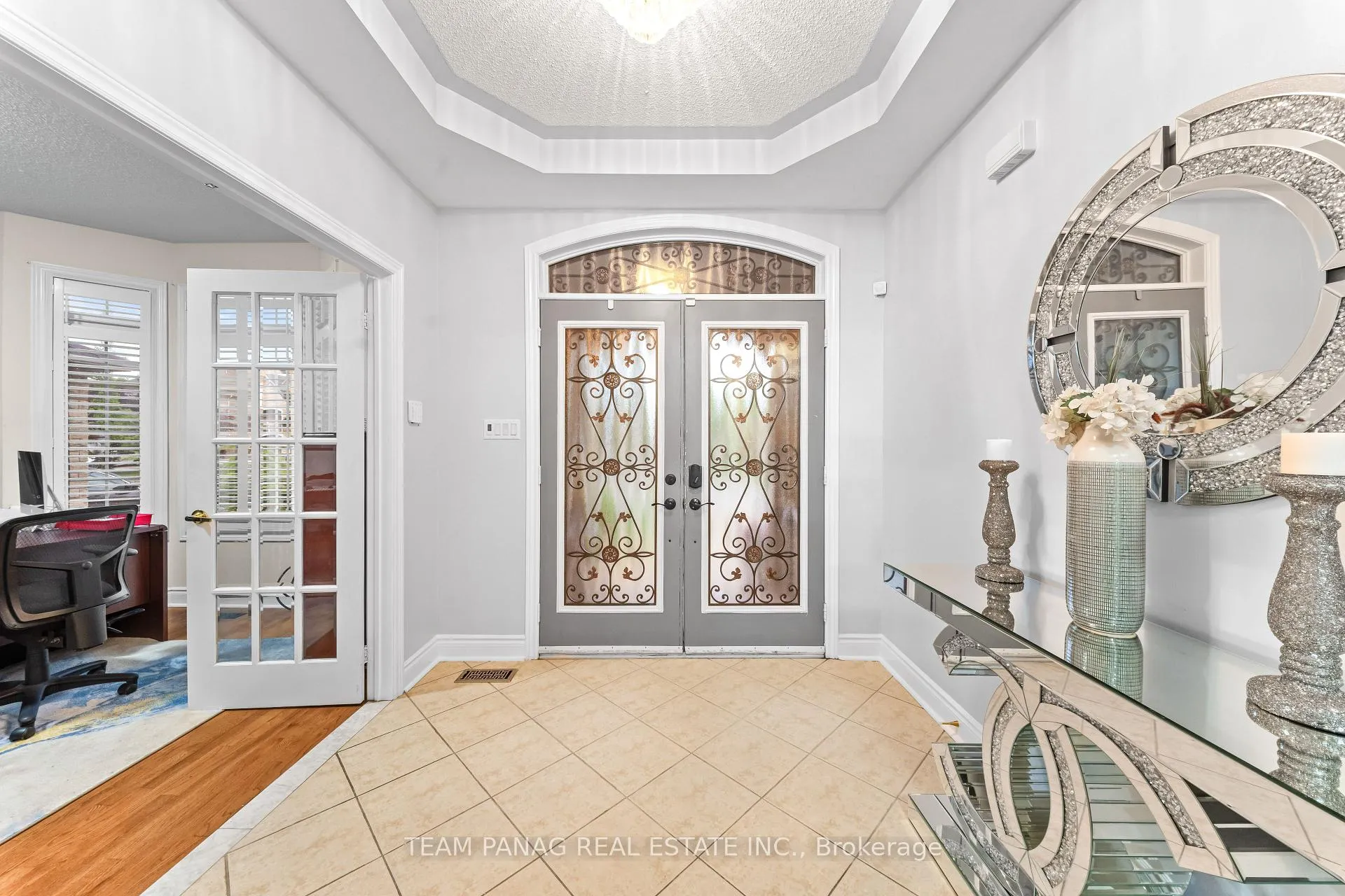 Photo 3 of 23 Fontainebleu Road, Brampton, Vales of Castlemore North — HOMEH