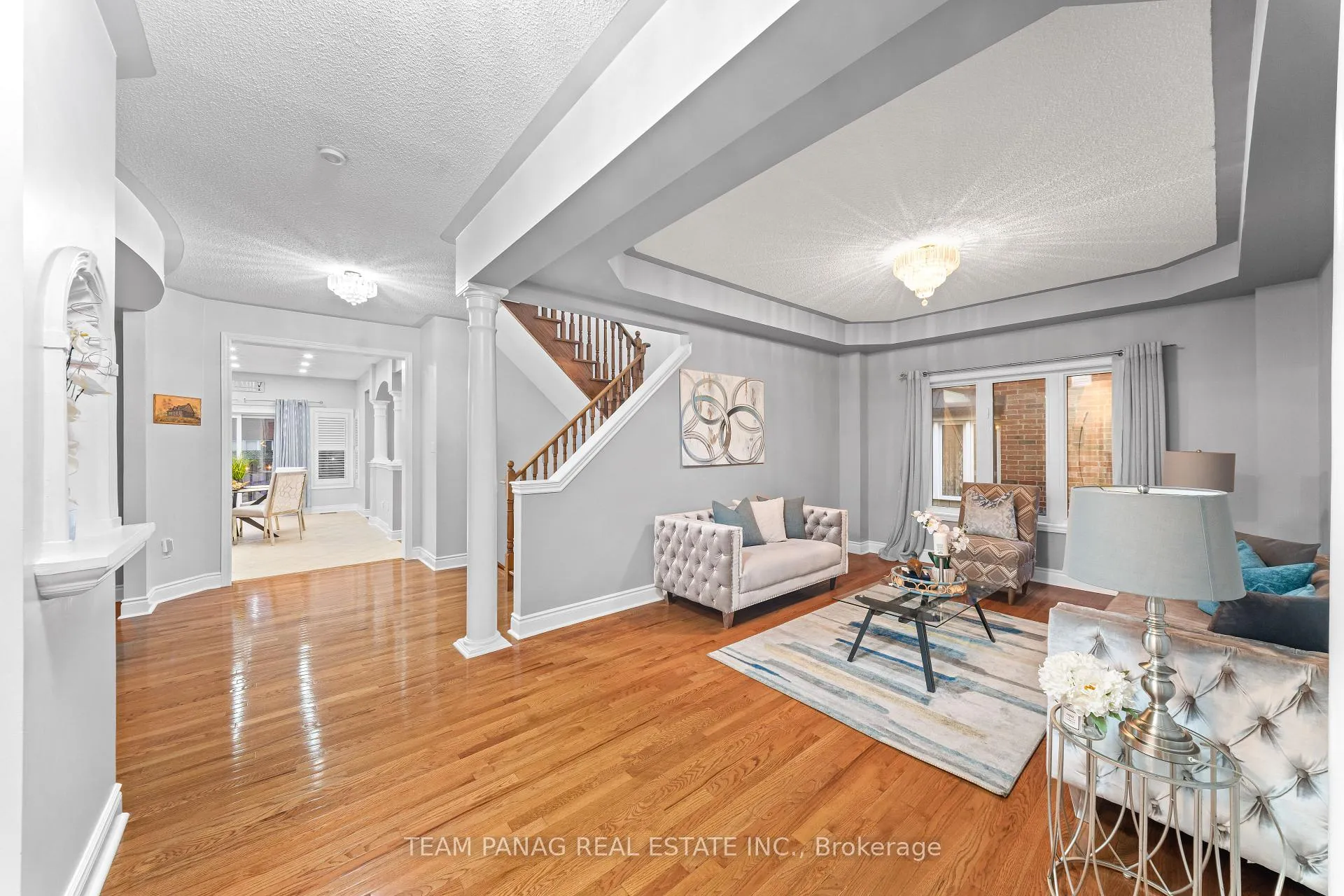 Photo 5 of 23 Fontainebleu Road, Brampton, Vales of Castlemore North — HOMEH