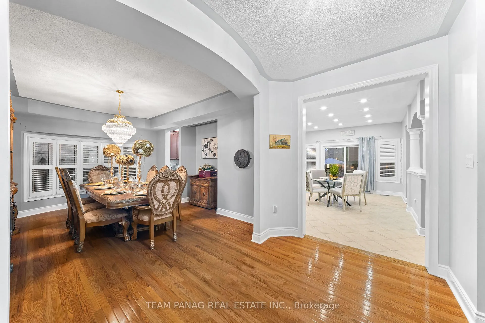 Photo 7 of 23 Fontainebleu Road, Brampton, Vales of Castlemore North — HOMEH