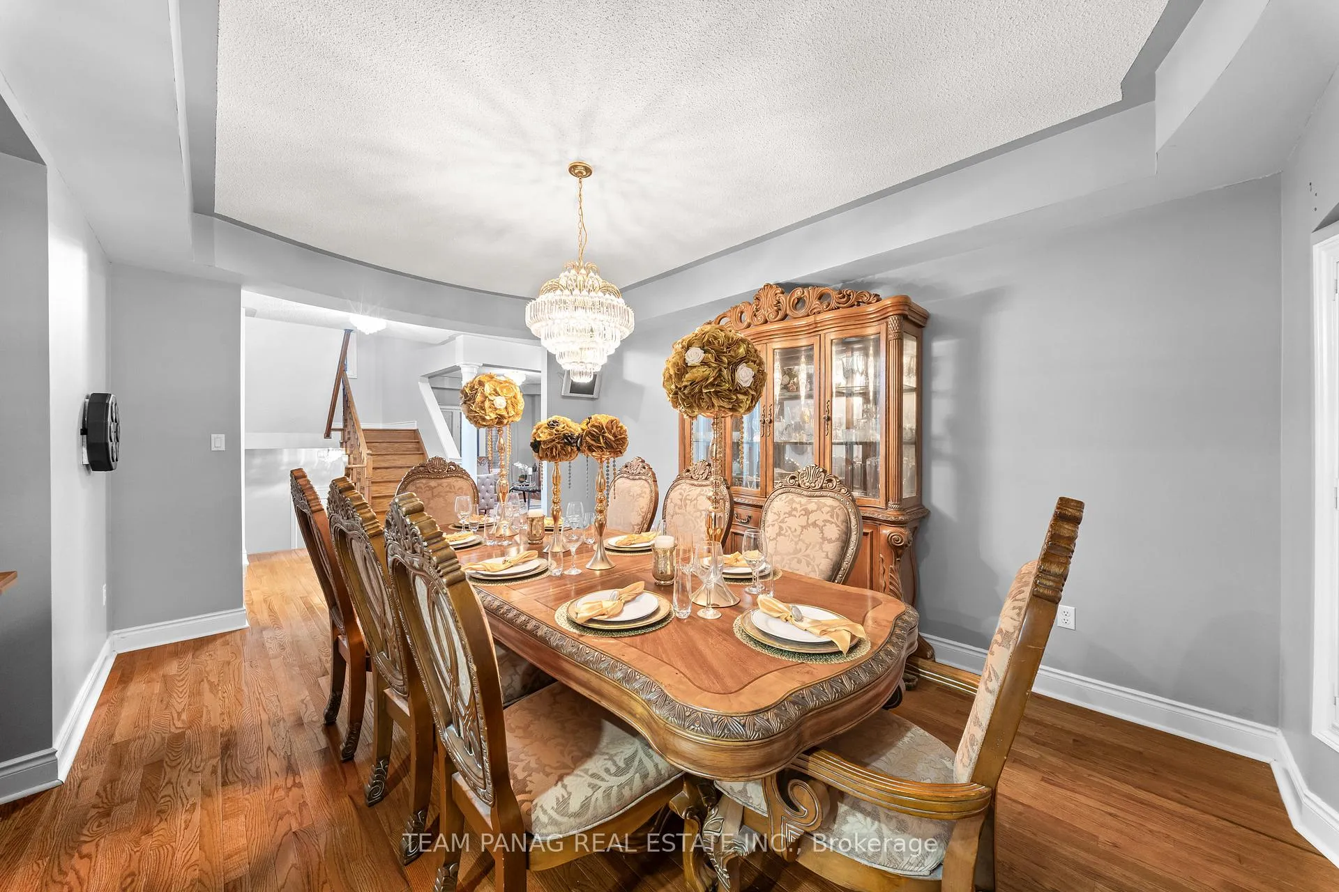 Photo 8 of 23 Fontainebleu Road, Brampton, Vales of Castlemore North — HOMEH
