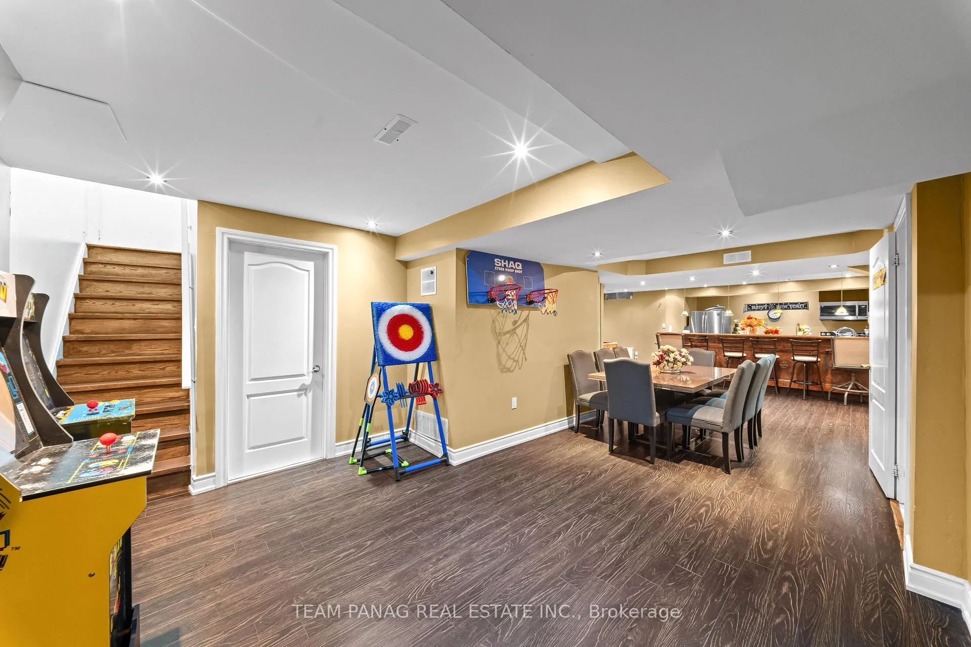 Photo 34 of 23 Fontainebleu Road, Brampton, Vales of Castlemore North — HOMEH
