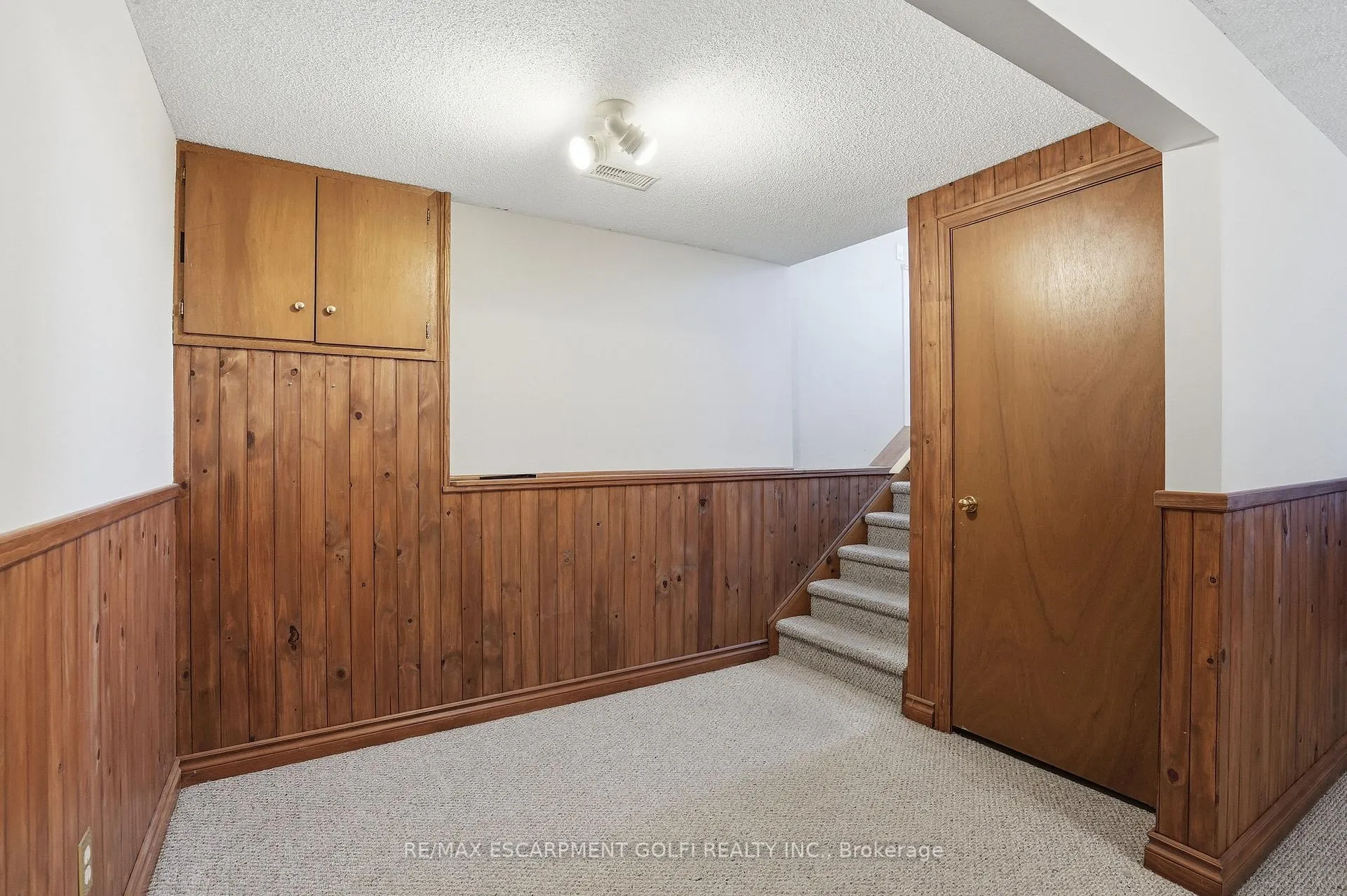 Photo 18 of 3905 Old Orchard Way, Lincoln, Lincoln-Jordan/Vineland — HOMEH