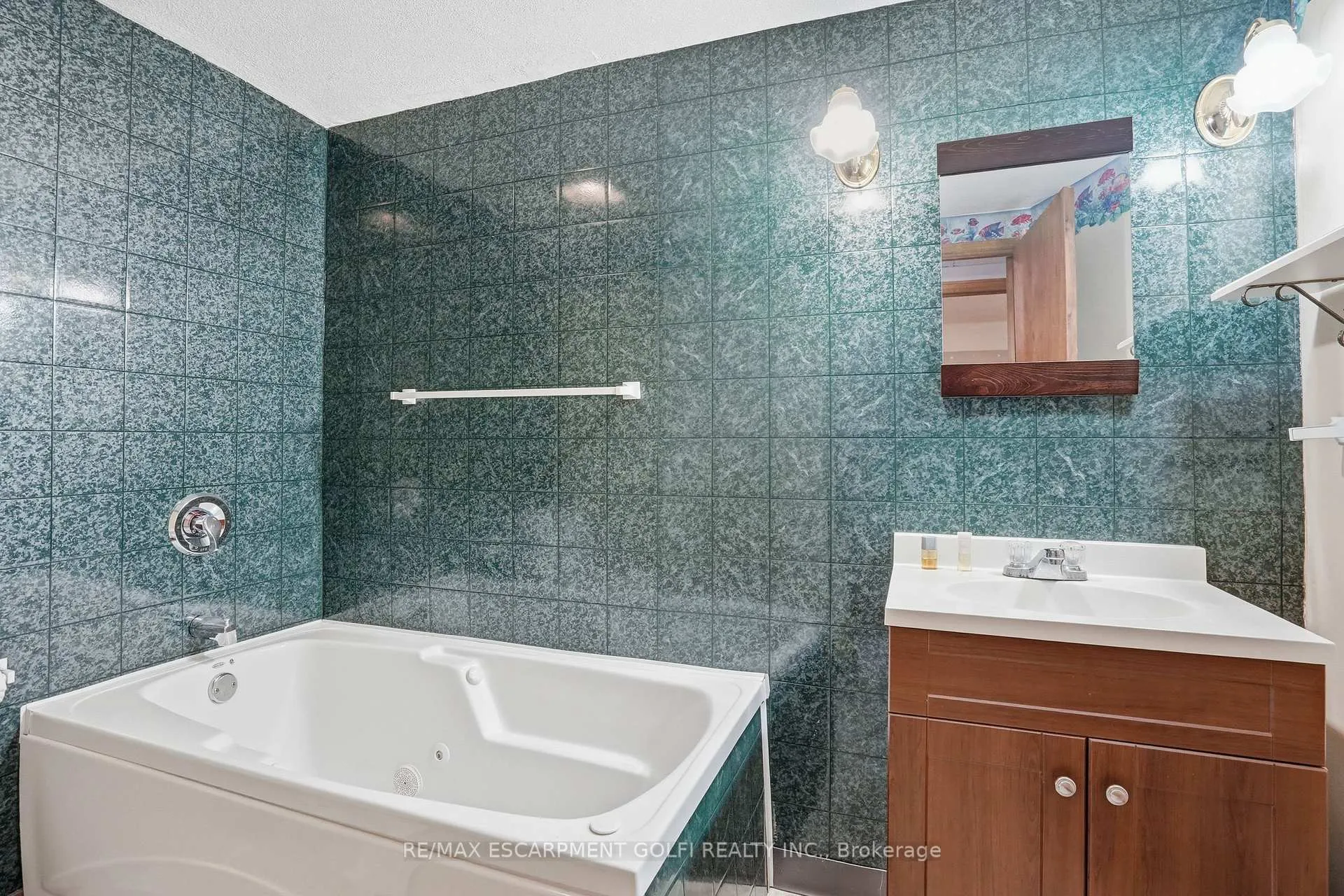 Photo 21 of 3905 Old Orchard Way, Lincoln, Lincoln-Jordan/Vineland — HOMEH