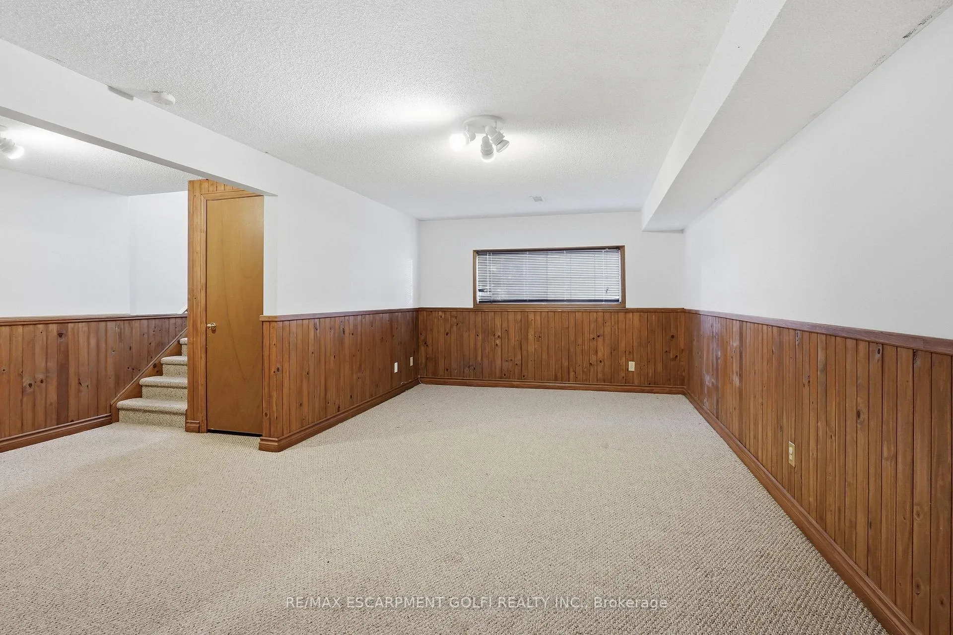 Photo 29 of 3905 Old Orchard Way, Lincoln, Lincoln-Jordan/Vineland — HOMEH