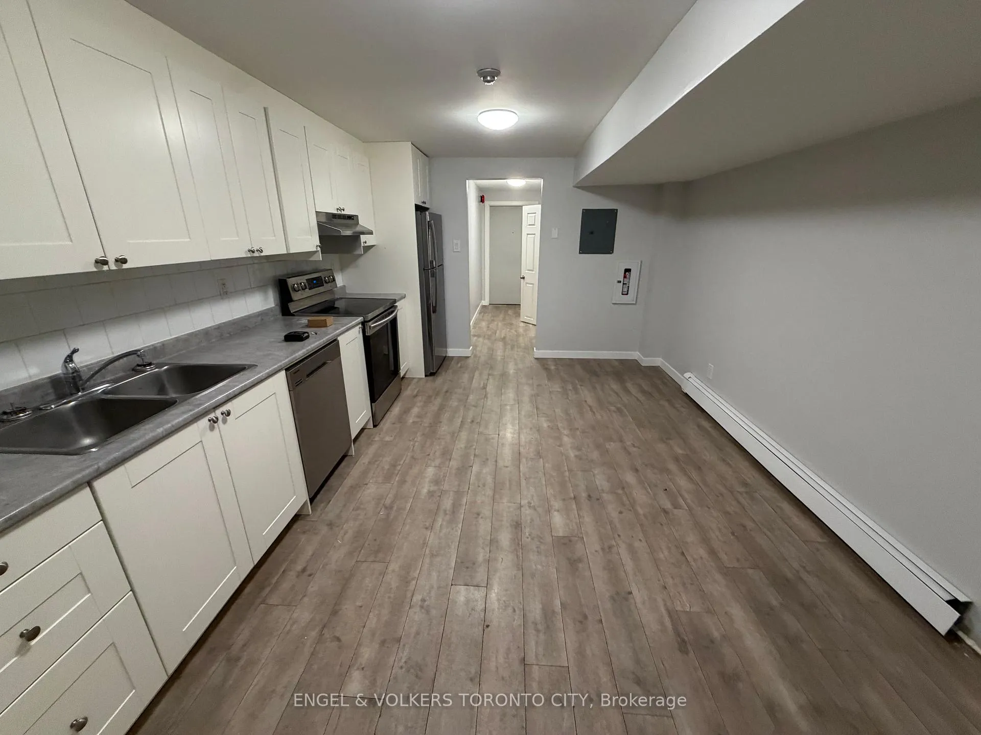 Photo 6 of Unit 2B, 10 Mosley Street, Aurora, Aurora Village — HOMEH