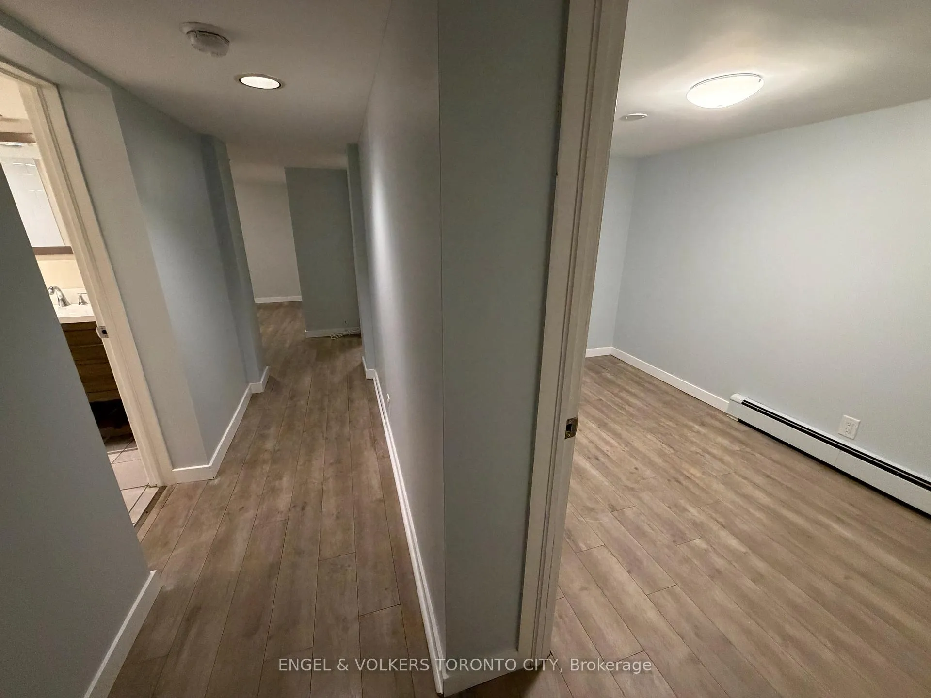 Photo 12 of Unit 2B, 10 Mosley Street, Aurora, Aurora Village — HOMEH