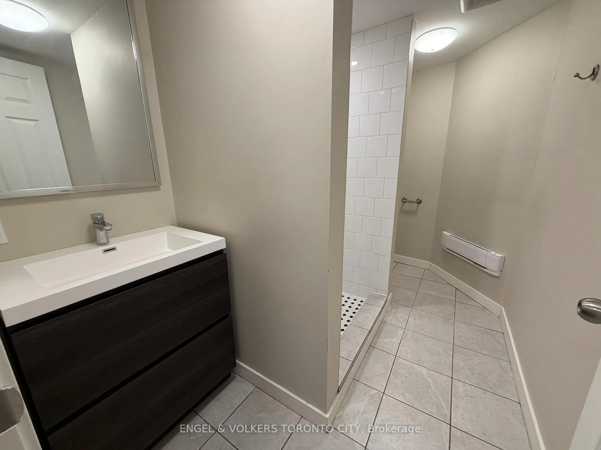 Photo 16 of Unit 2B, 10 Mosley Street, Aurora, Aurora Village — HOMEH