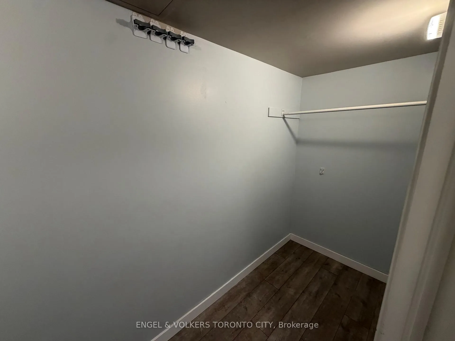 Photo 17 of Unit 2B, 10 Mosley Street, Aurora, Aurora Village — HOMEH