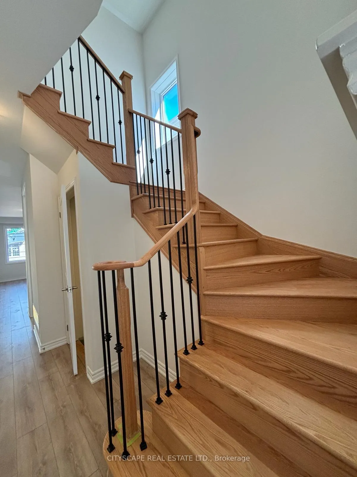 Photo 5 of 91 Prest Way, Centre Wellington, Fergus — HOMEH