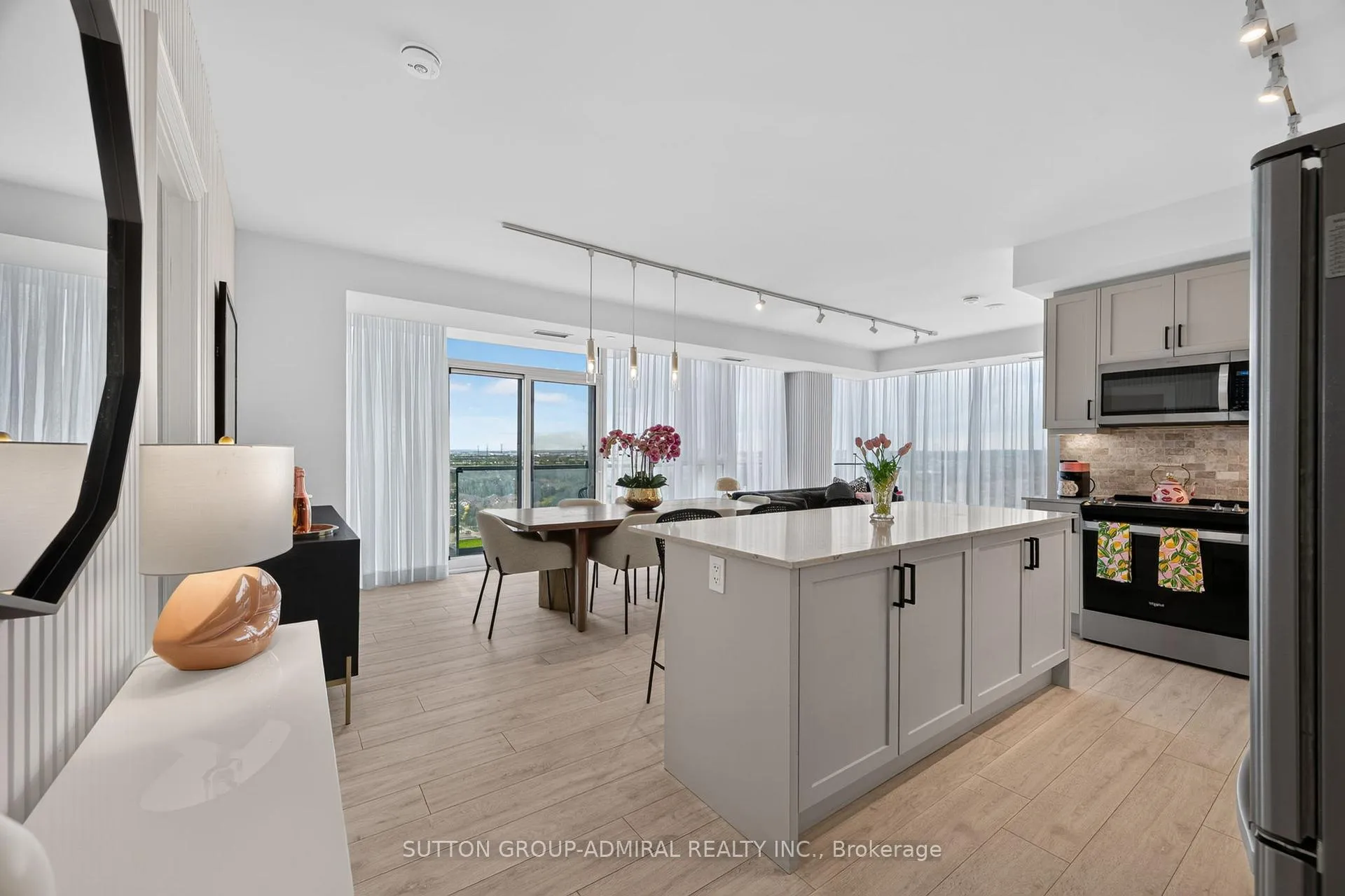 Photo of Unit 1206W, 10 Gatineau Drive