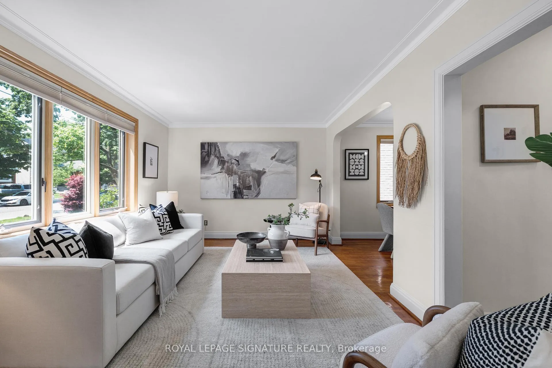 Photo 2 of 142 Divadale Drive, Toronto, Leaside — HOMEH