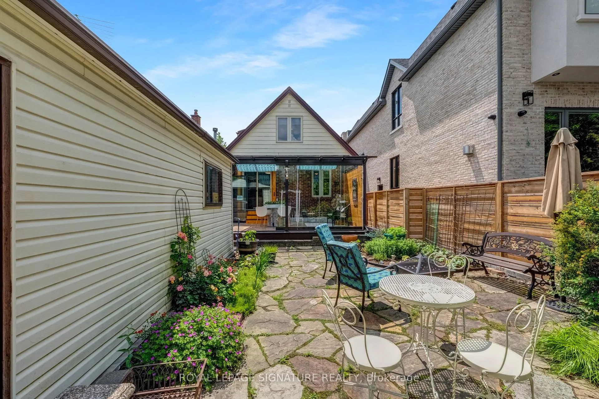 Photo 22 of 142 Divadale Drive, Toronto, Leaside — HOMEH