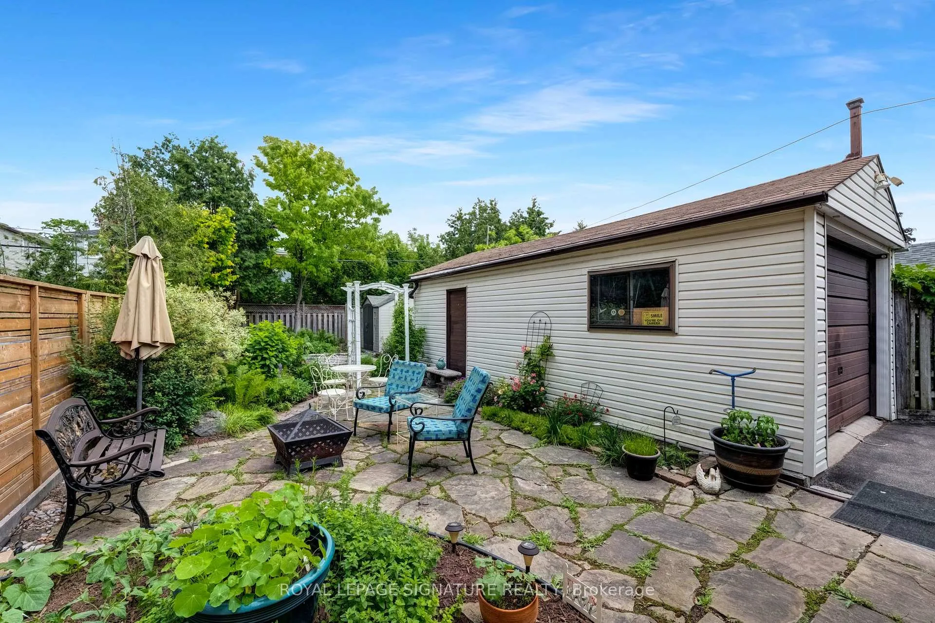Photo 23 of 142 Divadale Drive, Toronto, Leaside — HOMEH