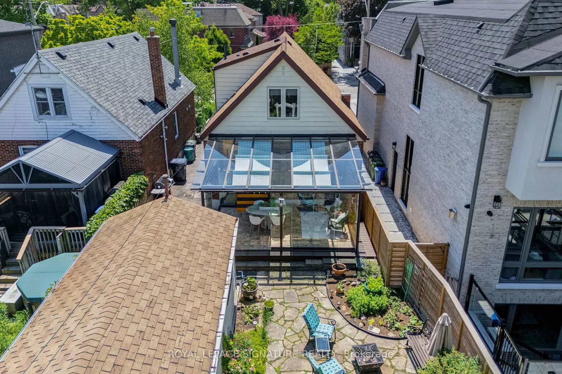 Photo 27 of 142 Divadale Drive, Toronto, Leaside — HOMEH