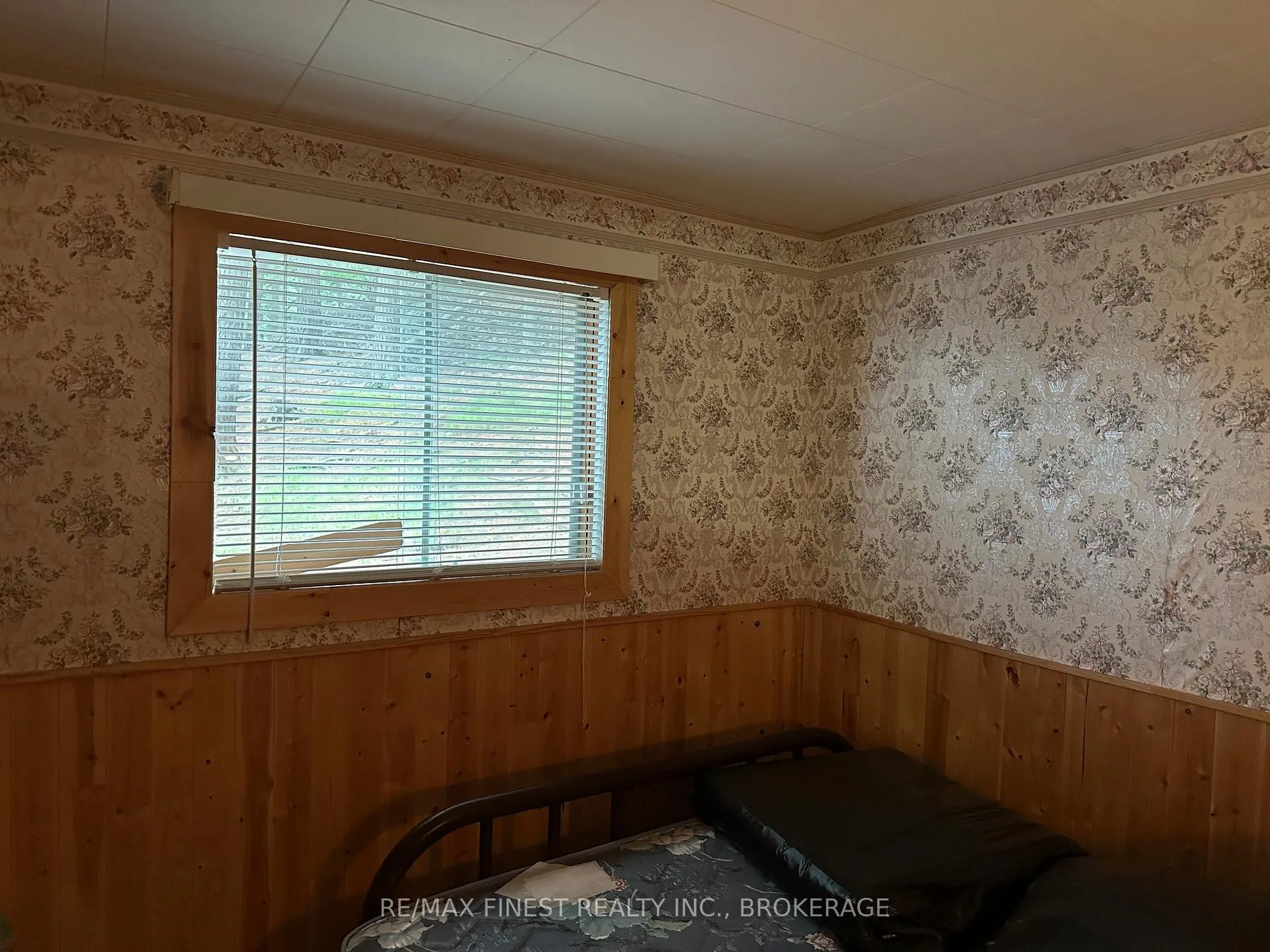 Photo 7 of 27246 Eagle Lake, Frontenac, Frontenac Centre — HOMEH