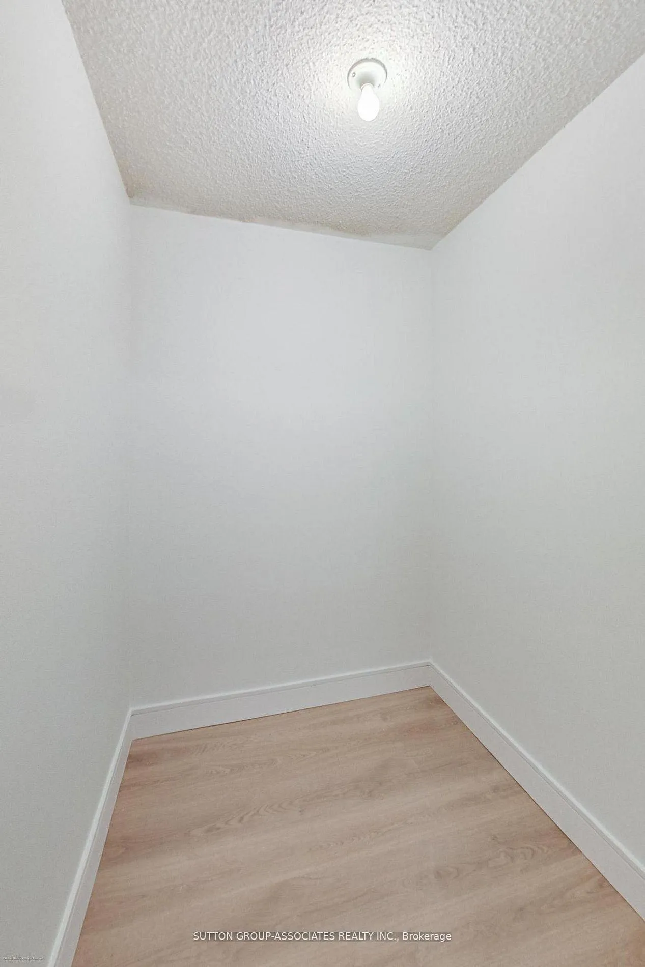 Photo 6 of Unit 804, 250 Jarvis Street, Toronto, Church-Yonge Corridor — HOMEH