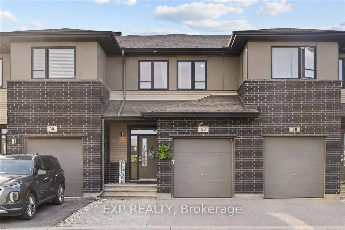 Photo 1 of 28 Hackney Private, Ottawa, Kanata - Emerald Meadows/Trailwest — HOMEH