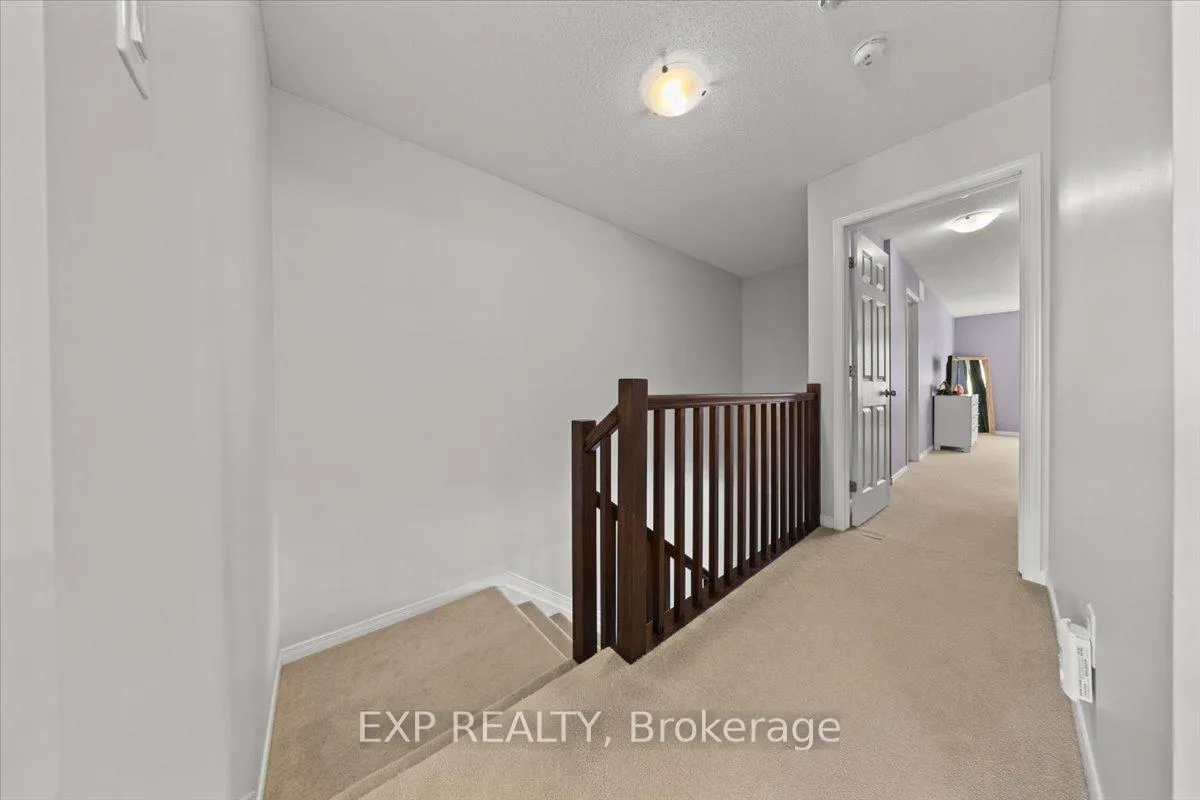 Photo 13 of 28 Hackney Private, Ottawa, Kanata - Emerald Meadows/Trailwest — HOMEH
