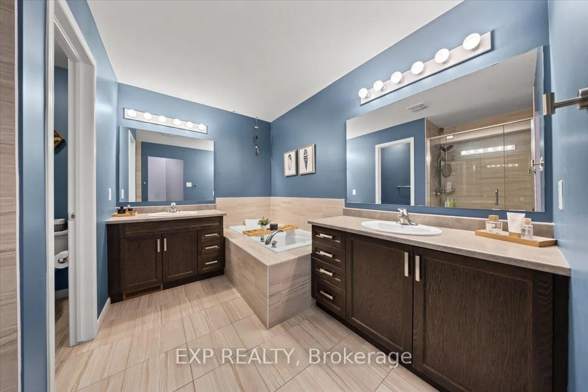 Photo 16 of 28 Hackney Private, Ottawa, Kanata - Emerald Meadows/Trailwest — HOMEH