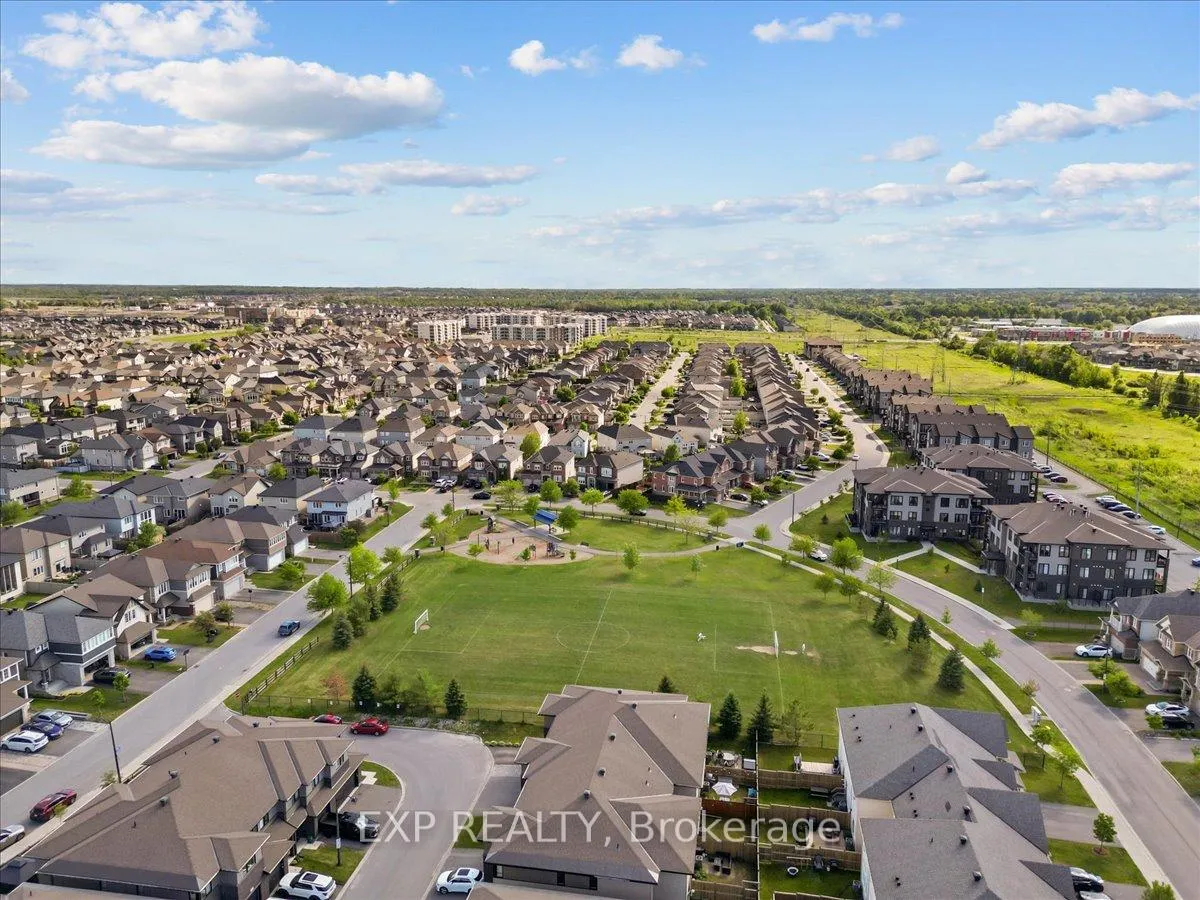 Photo 33 of 28 Hackney Private, Ottawa, Kanata - Emerald Meadows/Trailwest — HOMEH