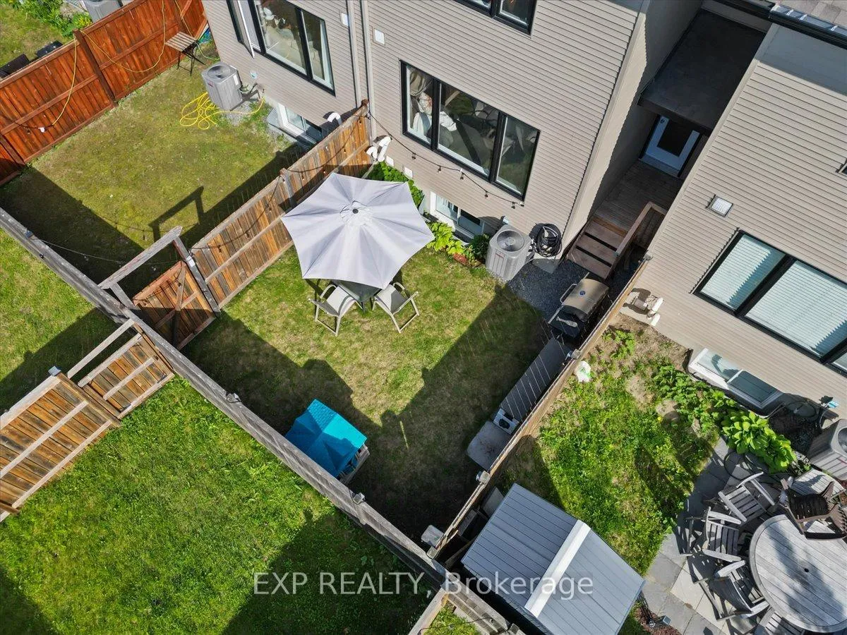 Photo 39 of 28 Hackney Private, Ottawa, Kanata - Emerald Meadows/Trailwest — HOMEH