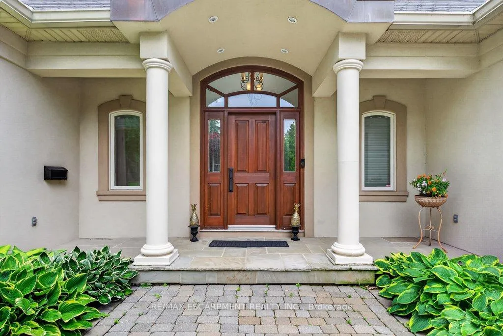 Photo 3 of 3312 Lakeland Crescent, Burlington, Roseland — HOMEH
