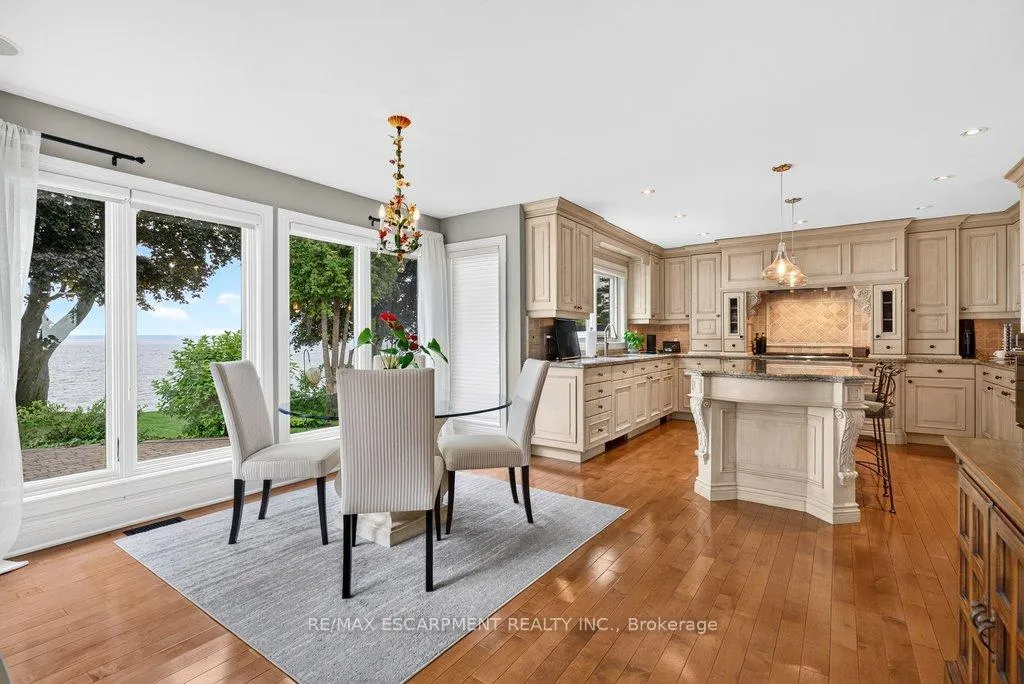 Photo 9 of 3312 Lakeland Crescent, Burlington, Roseland — HOMEH