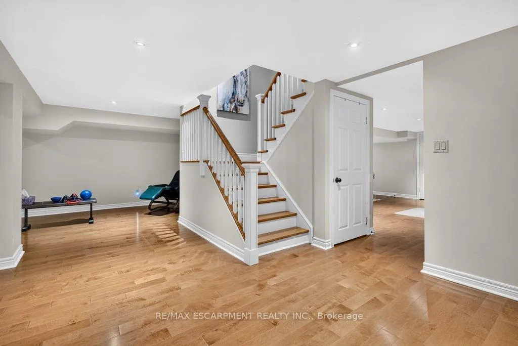 Photo 30 of 3312 Lakeland Crescent, Burlington, Roseland — HOMEH
