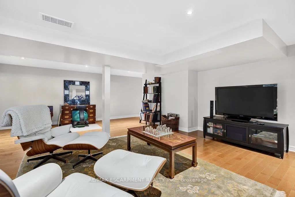 Photo 34 of 3312 Lakeland Crescent, Burlington, Roseland — HOMEH