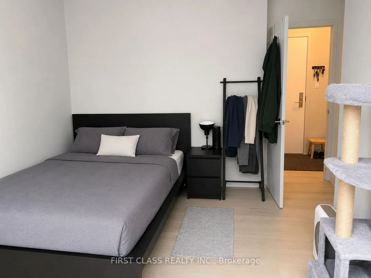 Photo 8 of Unit 903, 126 Simcoe Street, Toronto, Waterfront Communities — HOMEH
