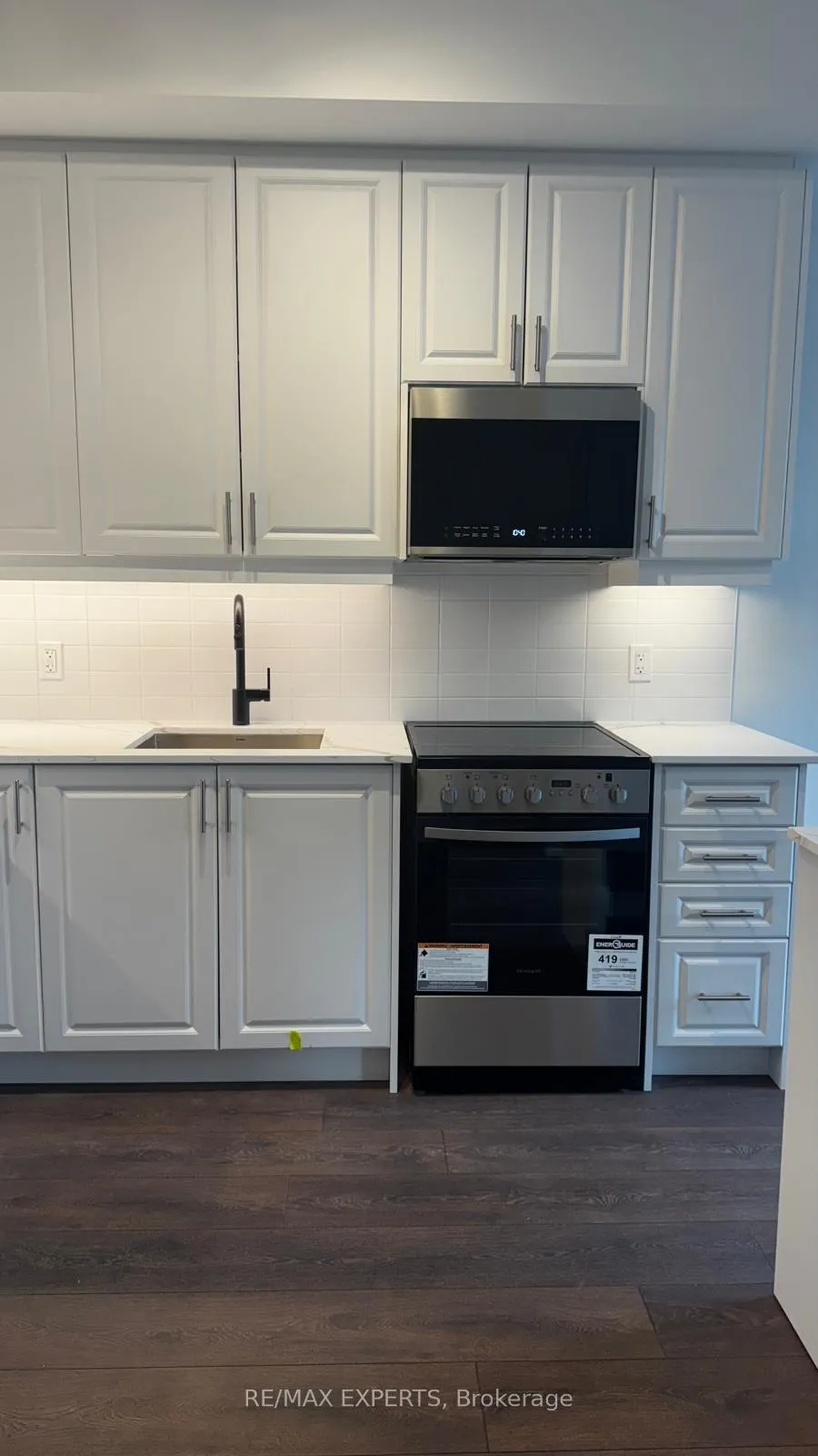 Photo 6 of Unit 814, 2333 Khalsa Gate, Oakville, Westmount — HOMEH