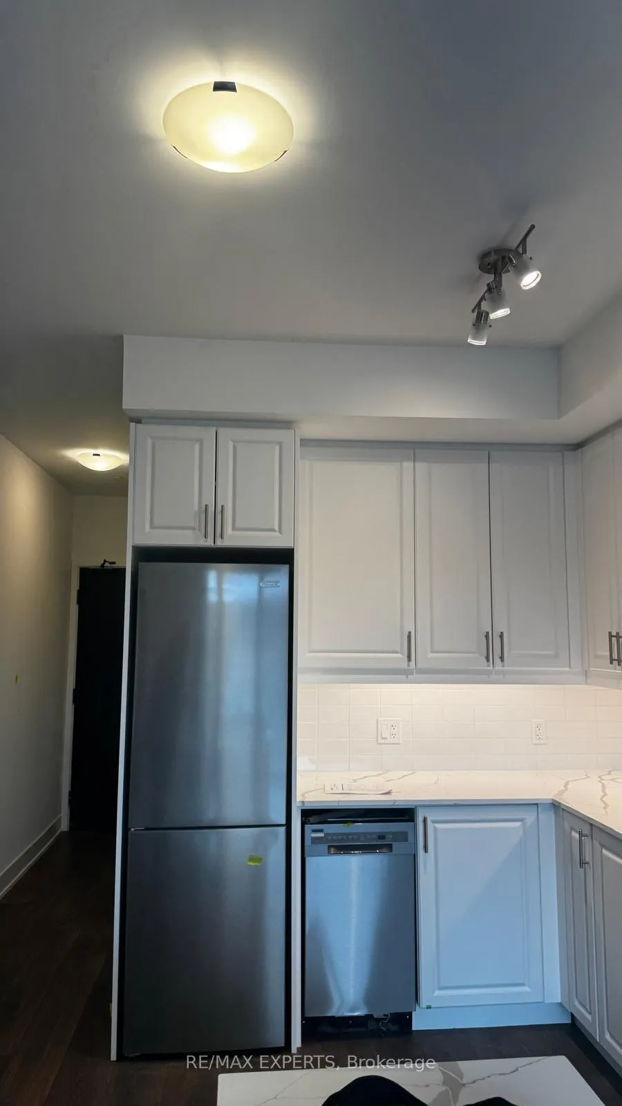 Photo 8 of Unit 814, 2333 Khalsa Gate, Oakville, Westmount — HOMEH