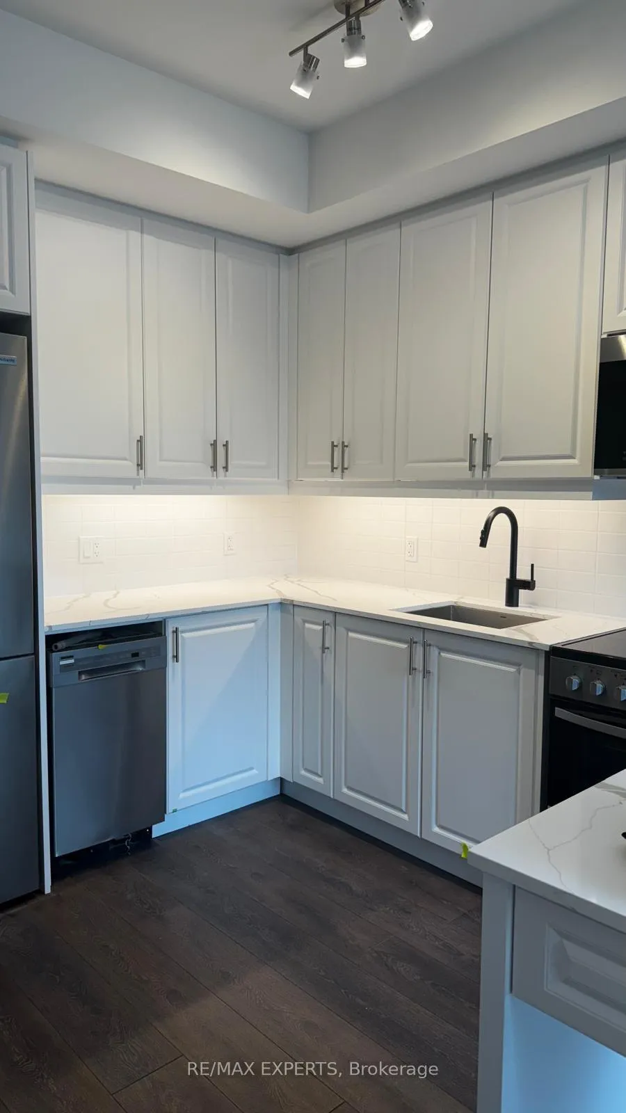 Photo 18 of Unit 814, 2333 Khalsa Gate, Oakville, Westmount — HOMEH