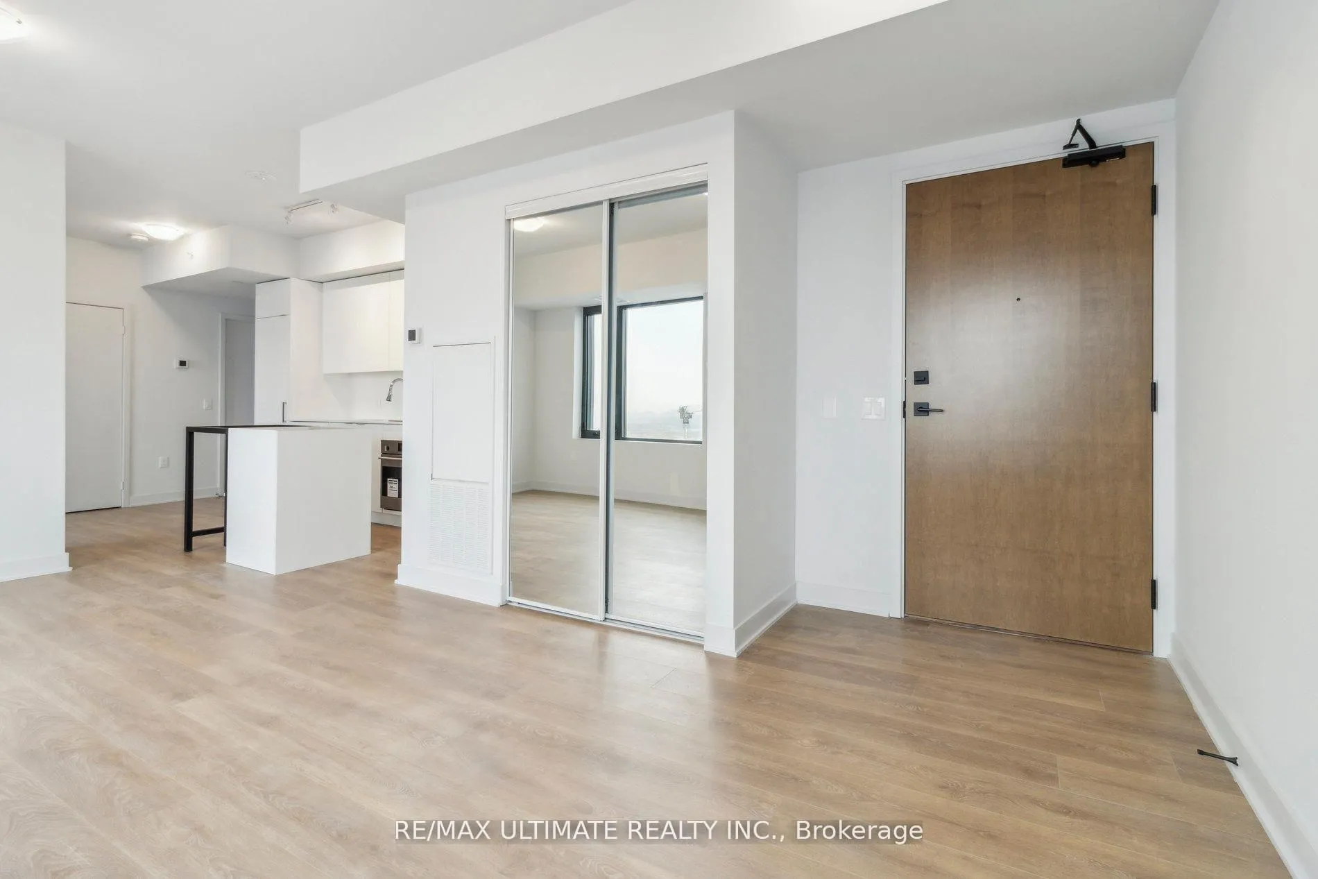 Photo 5 of Unit 5002, 2920 Highway 7 Road, Vaughan, Concord — HOMEH