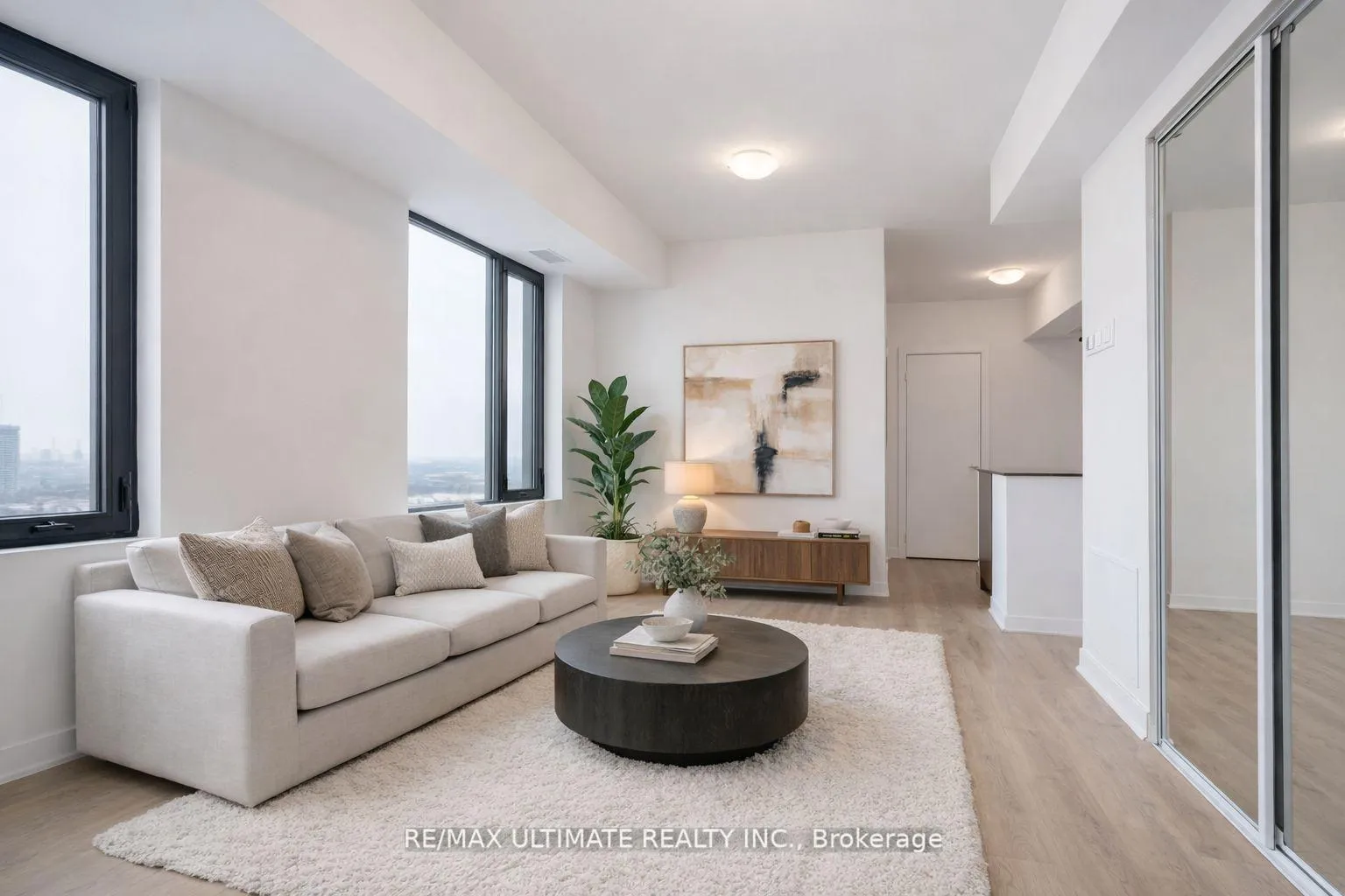 Photo 8 of Unit 5002, 2920 Highway 7 Road, Vaughan, Concord — HOMEH