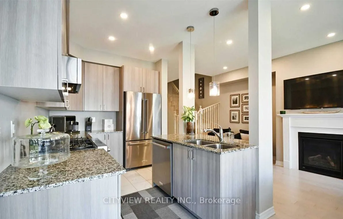 Photo 4 of 90 Sandwell Street, Vaughan, Vellore Village — HOMEH