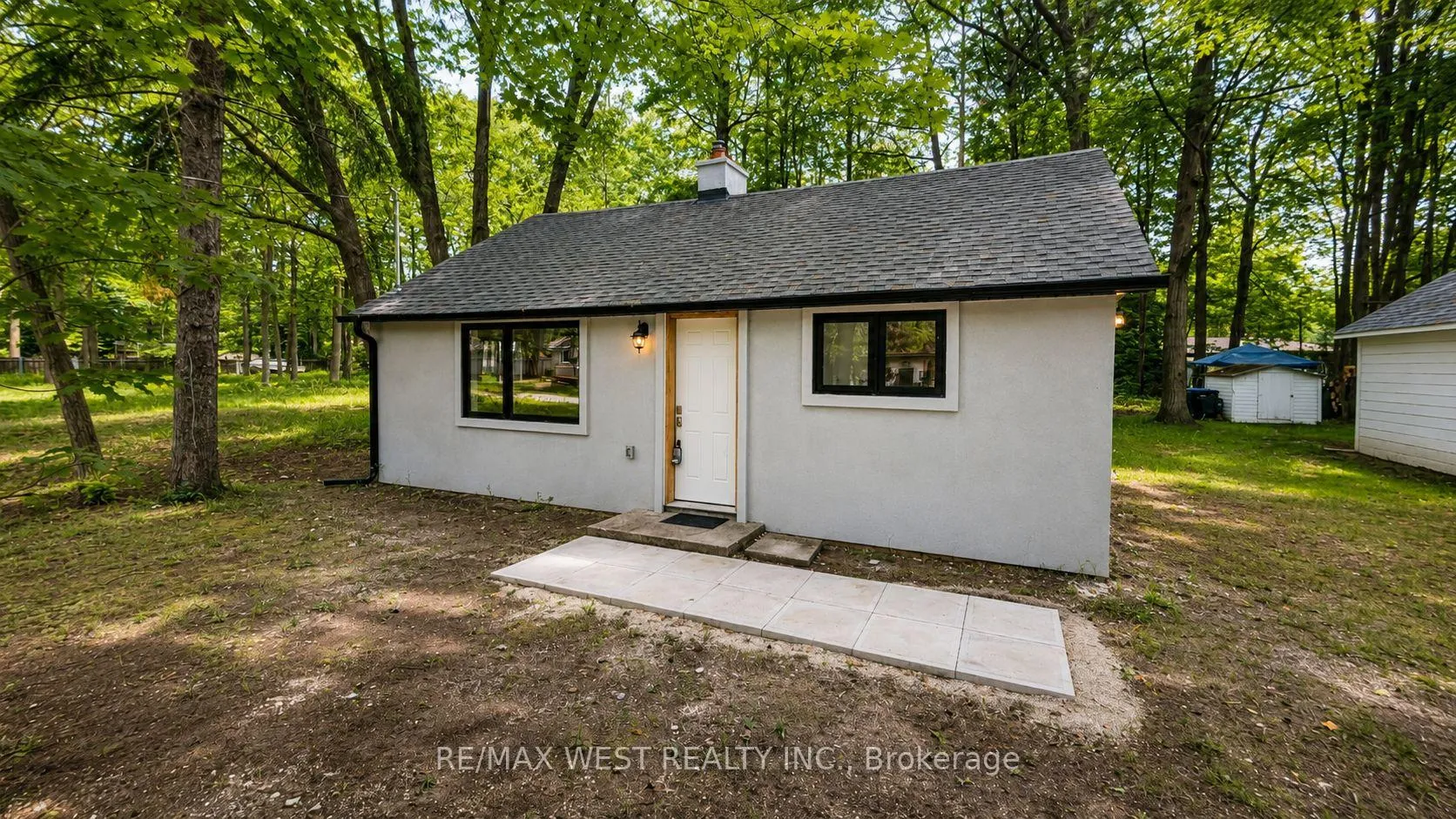 Photo 2 of 91 30th Street N, Wasaga Beach — HOMEH