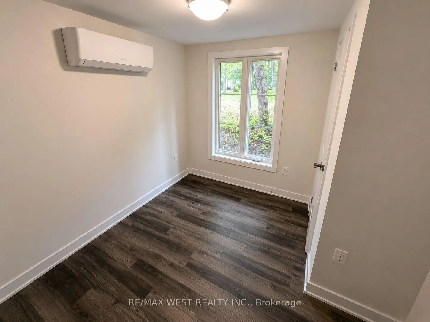 Photo 11 of 91 30th Street N, Wasaga Beach — HOMEH