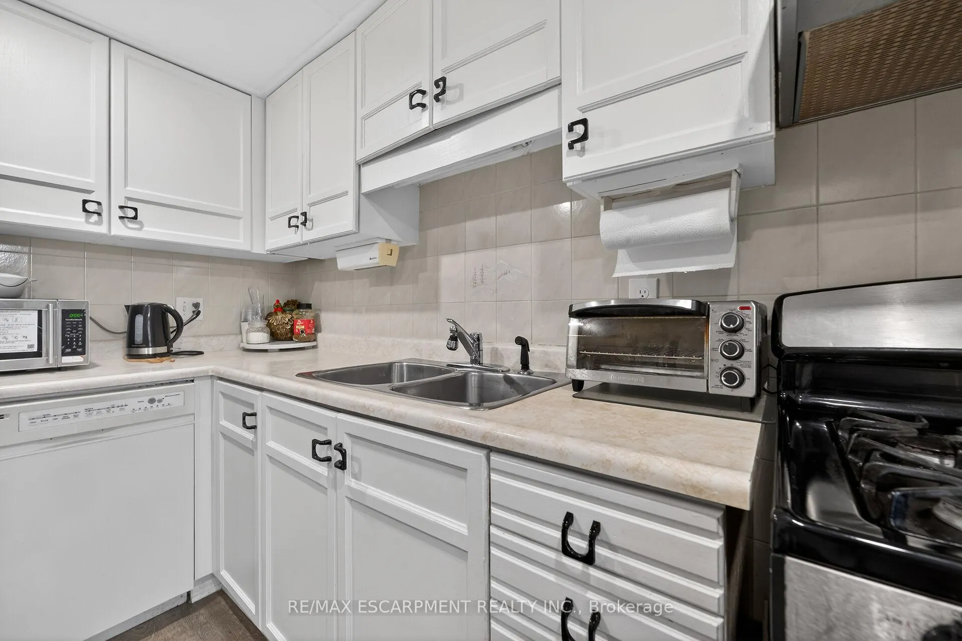 Photo 7 of Unit 47, 1675 Upper Gage Avenue, Hamilton, Broughton — HOMEH