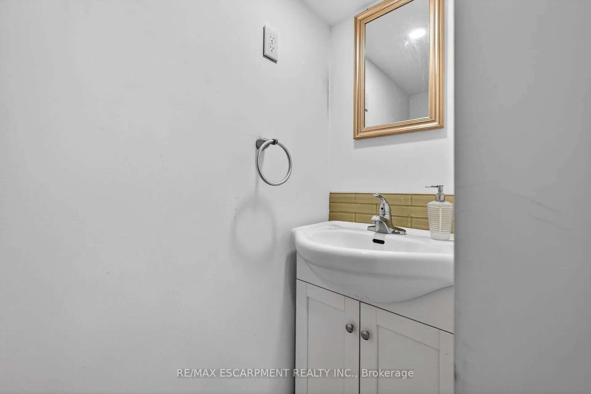 Photo 32 of Unit 47, 1675 Upper Gage Avenue, Hamilton, Broughton — HOMEH