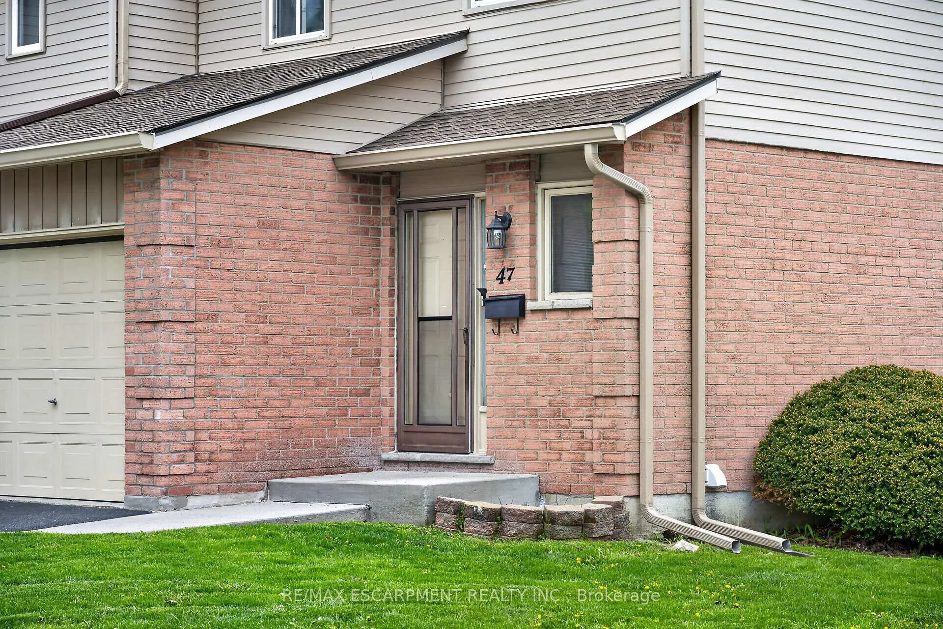 Photo 39 of Unit 47, 1675 Upper Gage Avenue, Hamilton, Broughton — HOMEH