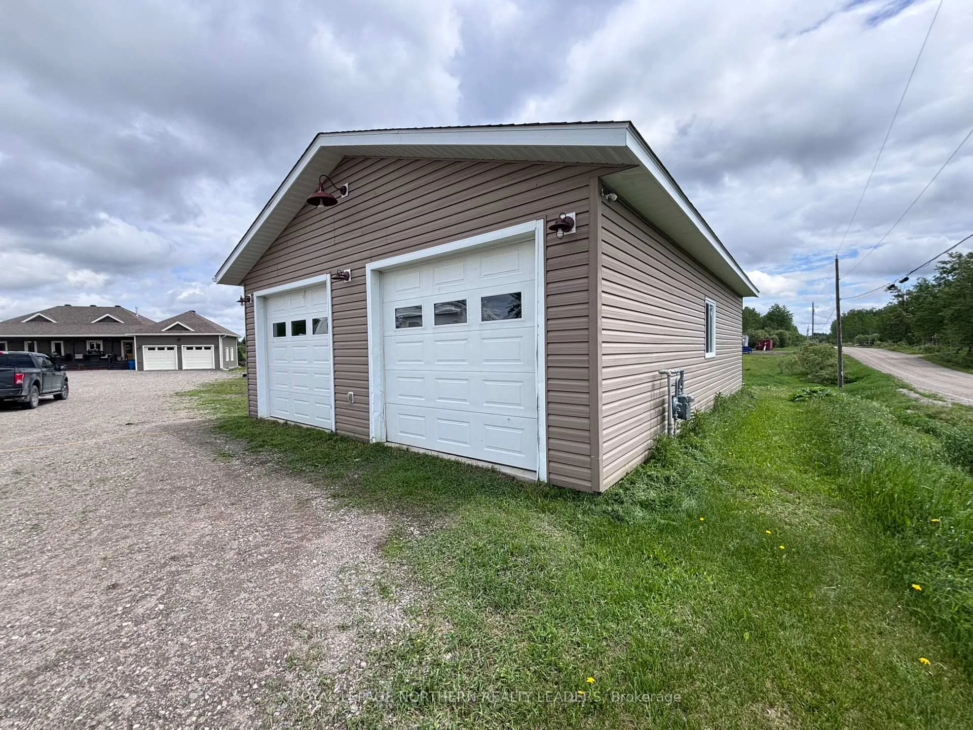 Photo 3 of 1267 Concession 4, Cochrane — HOMEH